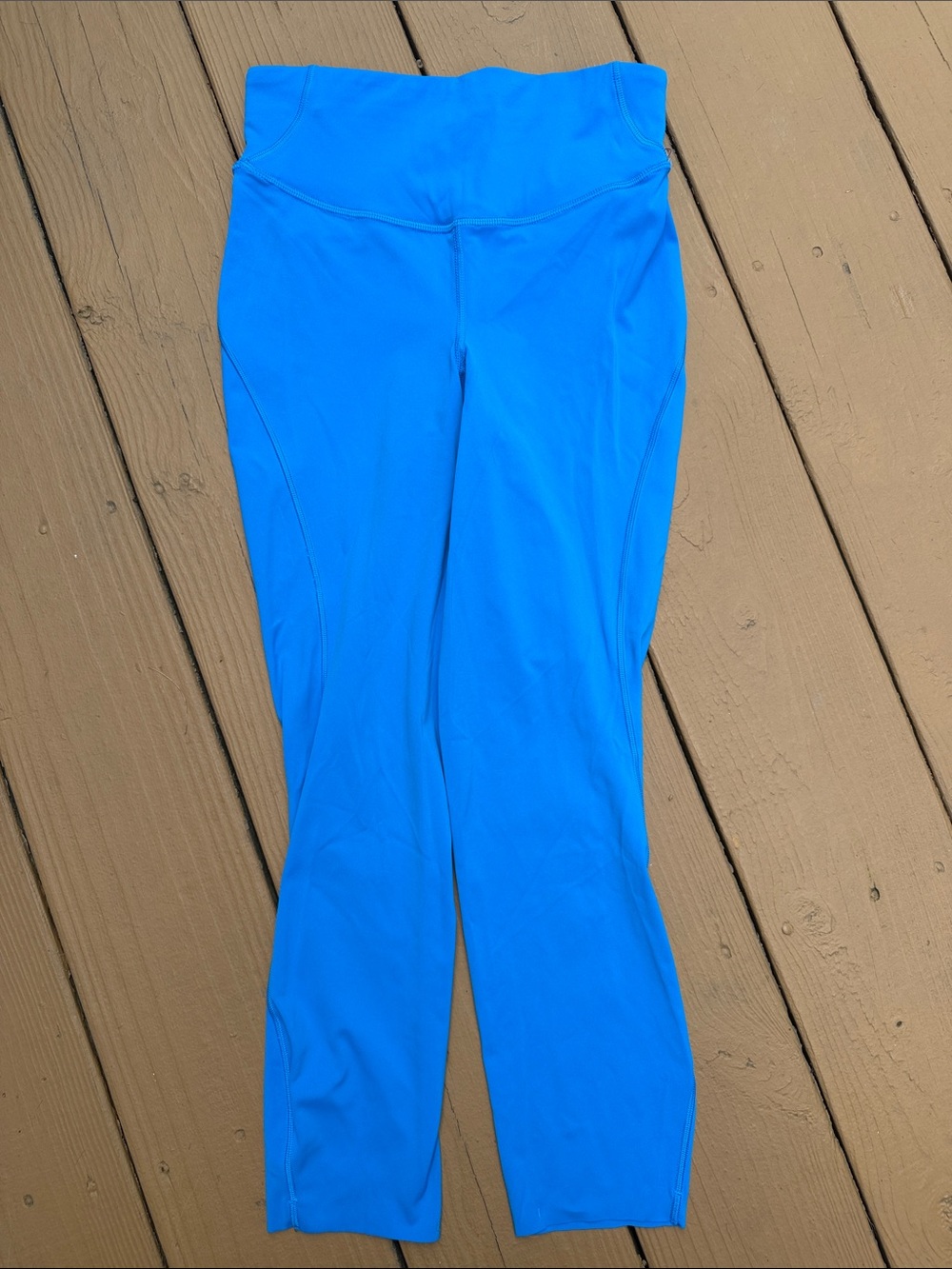 Lululemon Base Pace High-Rise Crop 23"
Color: Poolside